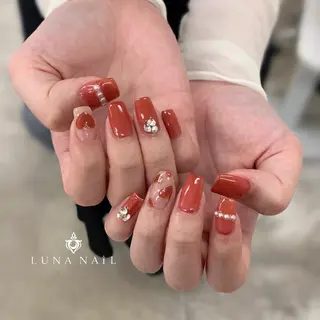 ネイル アトリエ　ミモザ所属・いまむら あかりのネイルデザイン