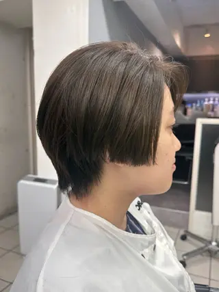 ショート カラー 星野 菜月のヘアスタイル