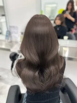 ロング カラー 上品モテヘア🩶 karen🩶のヘアスタイル