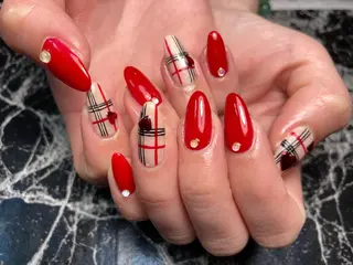 ミディアム ネイル ✴︎ Delightのネイルデザイン