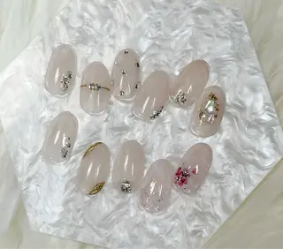 ネイル リバティミューズ台新店所属・阿達 翔乃のネイルデザイン