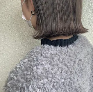 ショート カラー iLi 《イリ》のヘアスタイル
