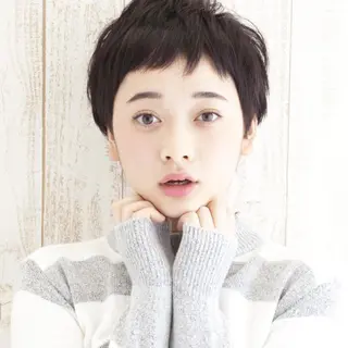 ショート アンブレラカラー💫 フェイスフレーミングのヘアスタイル