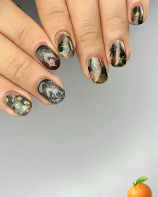 ネイル MIKA 🍊のネイルデザイン