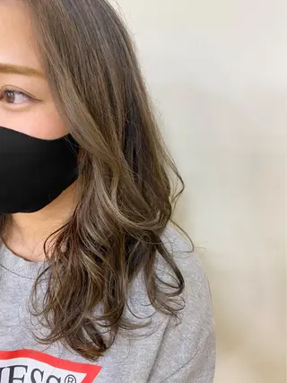 カラー SALOWIN栄 高須大貴のヘアスタイル