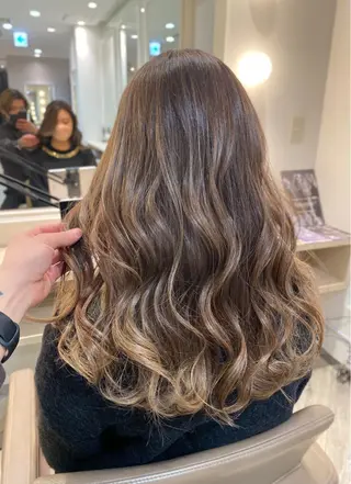 ミディアム カラー 🇺🇸海外デザイン iCON TOKYOのヘアスタイル
