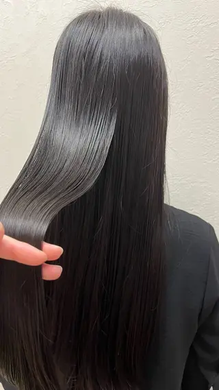 ロング 宇井 沙世子のヘアスタイル