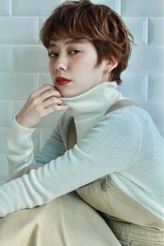 ショート カラー 丸茂 聖名のヘアスタイル
