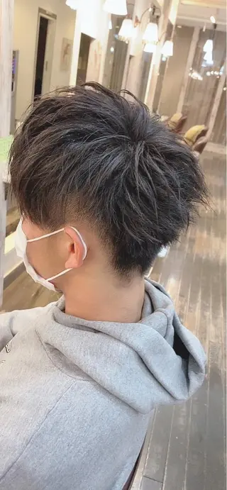 ショート メンズ 範馬 勇次郎のヘアスタイル