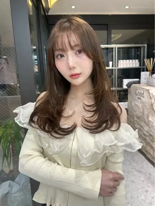 ミディアム カラー ヘアアレンジ fumika🎀 ベージュのヘアスタイル