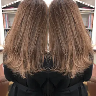 セミロング カラー famille所属・famille ファミーユのヘアスタイル