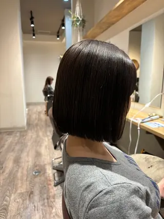ミディアム カラー SOL Matsumuraのヘアスタイル