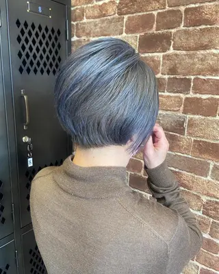 ショート カラー パーマ ヘアアレンジ メンズ キッズ ネイル マツエク・マツパ アイブロウ 久木原 ゆりのヘアスタイル