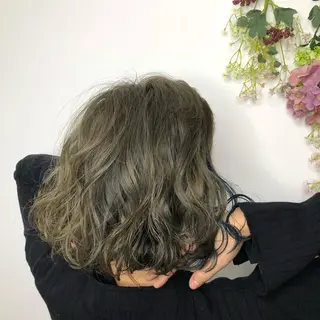 ミディアム 渡邊 唯のヘアスタイル