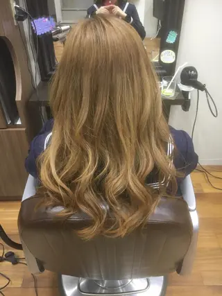 ロング カラー 東條 克義のヘアスタイル