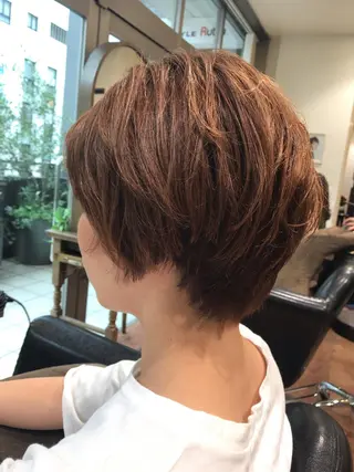 ショート カラー アザマ　ヤスカツ _rosso 川口のヘアスタイル