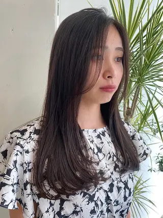 ロング 大島桃花 / 表参道 透明感カラーのヘアスタイル