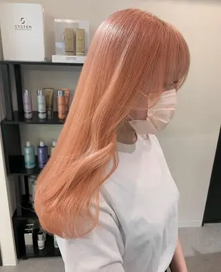 カラー ロング 韓国特化 BIZEのヘアスタイル