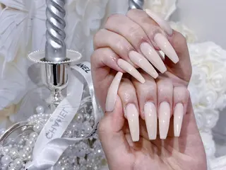 ネイル ✨Nailsalon Vi+ビィプラスのネイルデザイン
