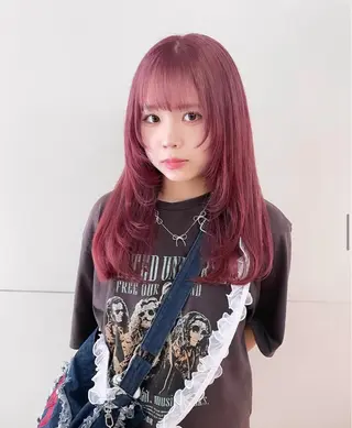 セミロング SALOWIN 栄所属・河西 彩香/ブリーチカラーのヘアスタイル