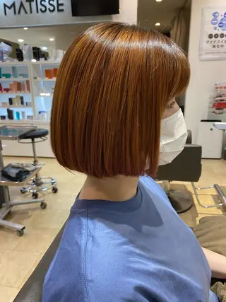 ショート カラー パーマ ヘアアレンジ メンズ キッズ ネイル マツエク・マツパ 韓国🇰🇷レイヤー カットオリーブカラーのヘアスタイル