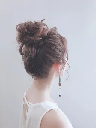 ヘアアレンジ 透明感カラー 山中のヘアスタイル