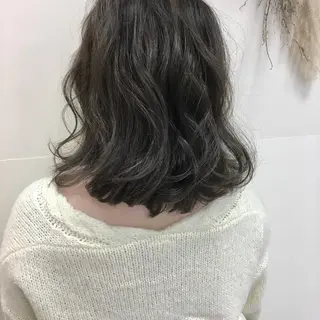 ミディアム カラー タナカ タクヤのヘアスタイル
