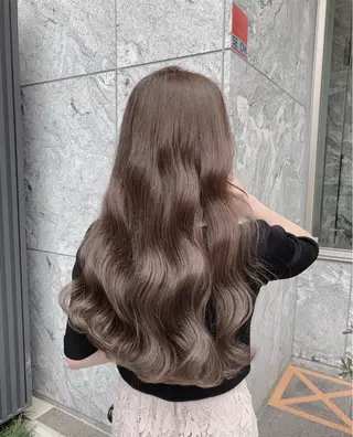 ロング カラー ユナ .難波駅徒歩5分のヘアスタイル