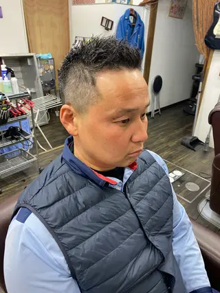 ショート メンズ 高東 俊介のヘアスタイル