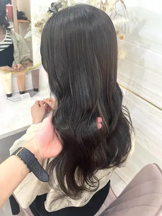 ロング カラー 🤍あみ🤍暗髪オリ ーブ特化🌿髪質改善のヘアスタイル