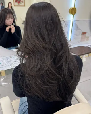 ロング カラー ヘアアレンジ 髪質改善特化 🫧松野力也のヘアスタイル