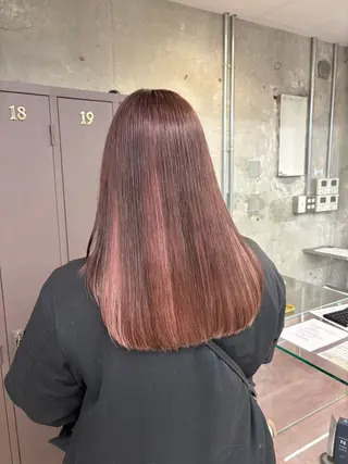 ロング 鈴木瑛里／ブロンド ベージュ／男女のヘアスタイル