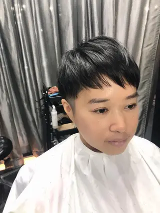 ショート 山本 雅由のヘアスタイル