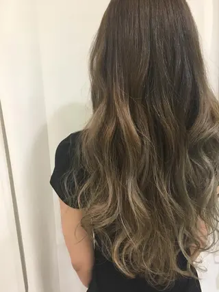 ロング カラー パーマ ヘアアレンジ きむえり/髪質改善 /うねり広がり改善のヘアスタイル