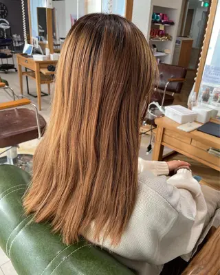 セミロング カラー 過去一の柔髪ヘア 🌿einshairのヘアスタイル