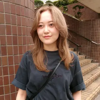 ミディアム カラー ブリーチモデル yumekaのヘアスタイル