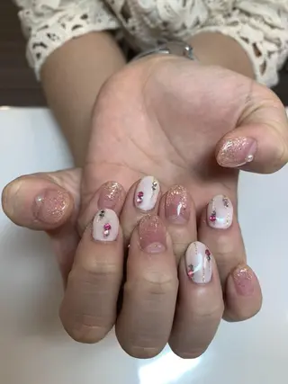 ネイル ネイルリボン 受付スタッフのネイルデザイン