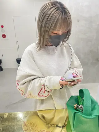 セミロング カラー レイヤーカット 🪩yurikaのヘアスタイル