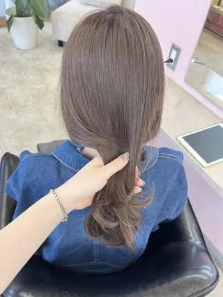 セミロング MATTY azusaのヘアスタイル