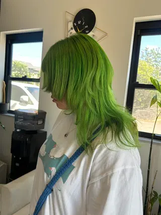 セミロング カラー SHIINA シイナのヘアスタイル