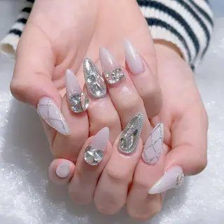 ネイル Queens ゲンのネイルデザイン