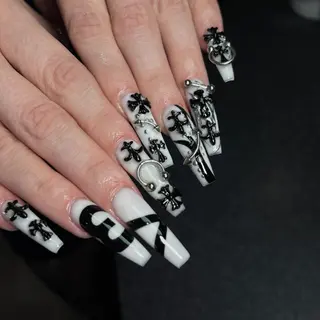 ネイル Dark Honey nozomiのネイルデザイン