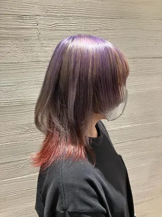 ミディアム カラー サキ🤍ハイトーン 🩰くびれ巻きヘアのヘアスタイル