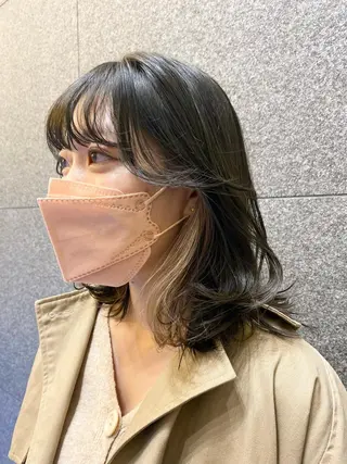 ミディアム デザインカラー/ボブ ブリーチカラー/ユリのヘアスタイル