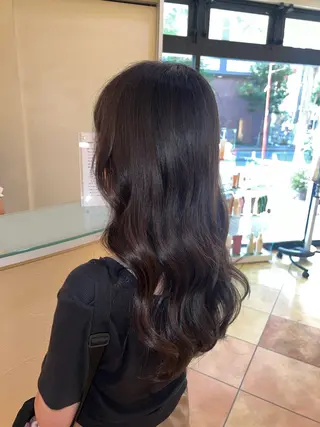 ロング 最高の髪質改善🩵 艶カラー 惠美のヘアスタイル