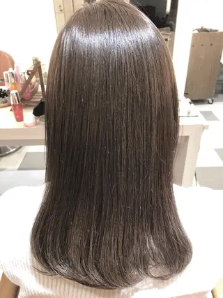 ロング カラー 宮崎 睦のヘアスタイル