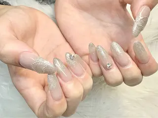 セミロング Bonheur 【ボヌール】のネイルデザイン