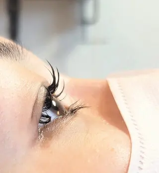 マツエク・マツパ Soleil 🌷ハナ🌷のヘアスタイル
