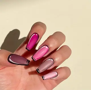 ネイル VIERU 🌈🎀💖のネイルデザイン