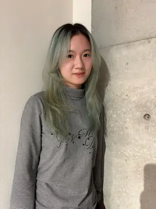 セミロング sliver マツイ　レンのヘアスタイル